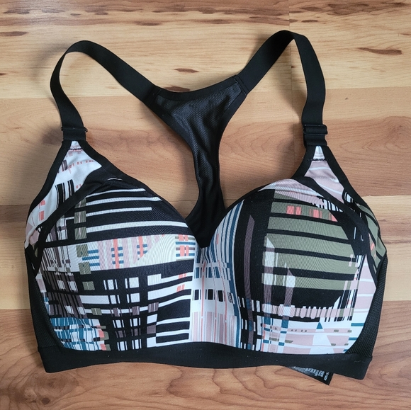 Victoria's Secret Sport Bra 32 D - Picture 1 of 4